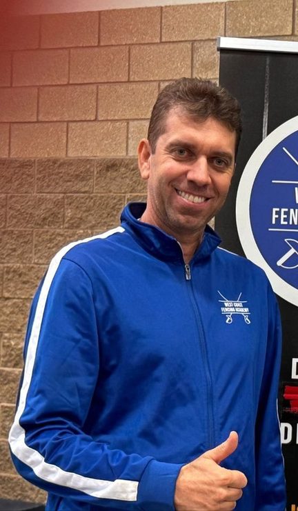 Coach Pavel Bykov in the salle